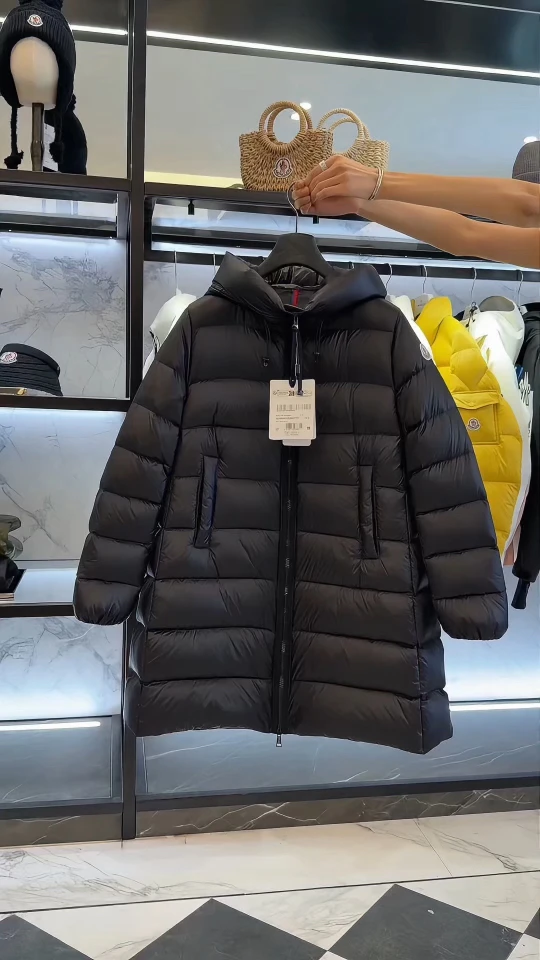 Moncler Down Jackets — 48e172a4