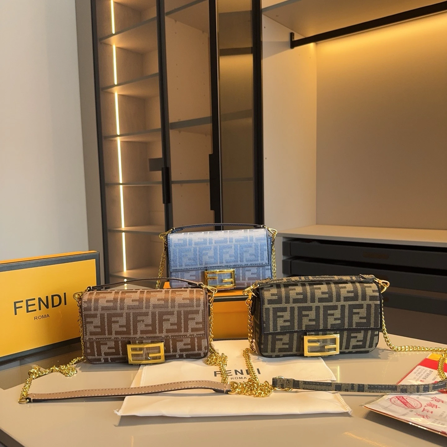 Fendi Bag — f44ca0c6