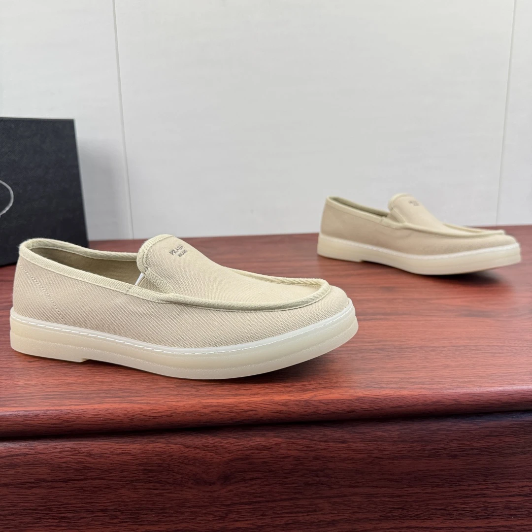 Prada Shoes — c7317b82