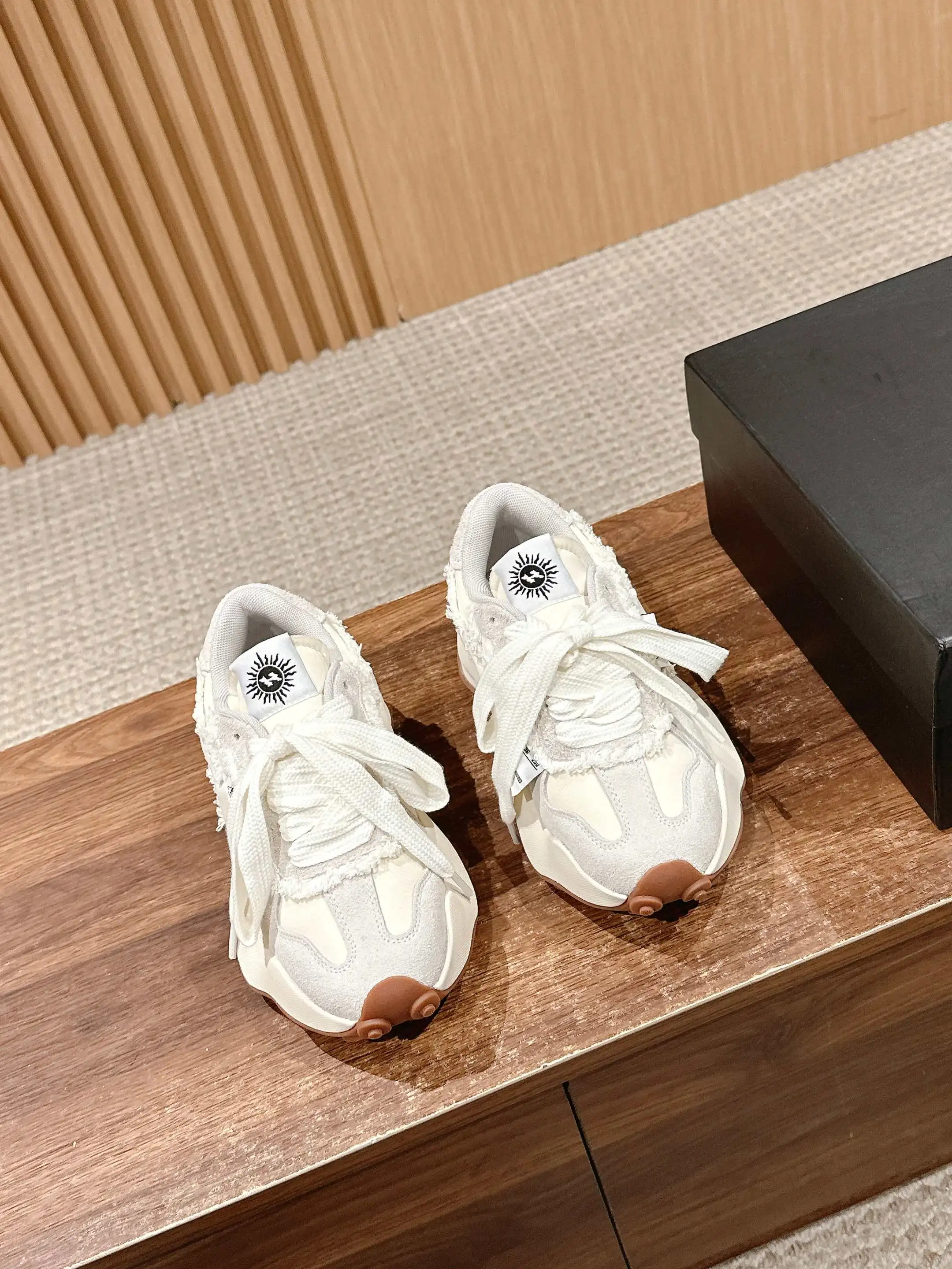 XVESSEL Mules — 39fbcd92