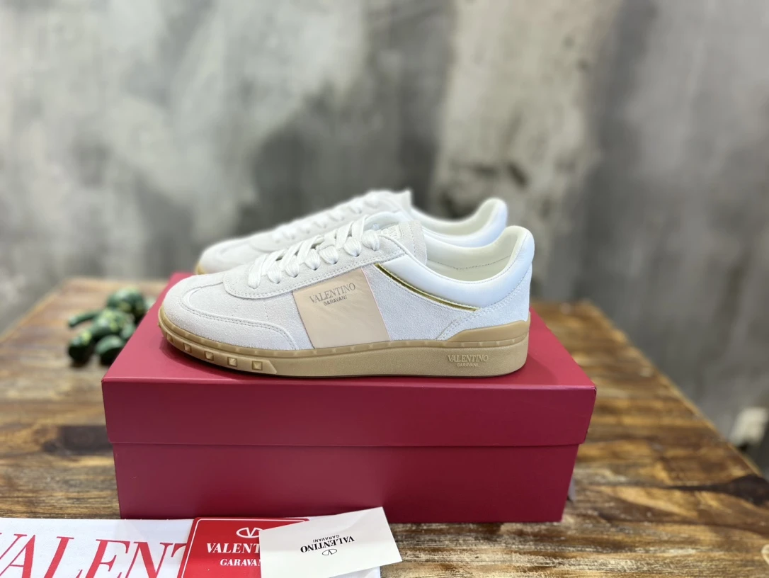 Valentino Sneakers — 30b82591