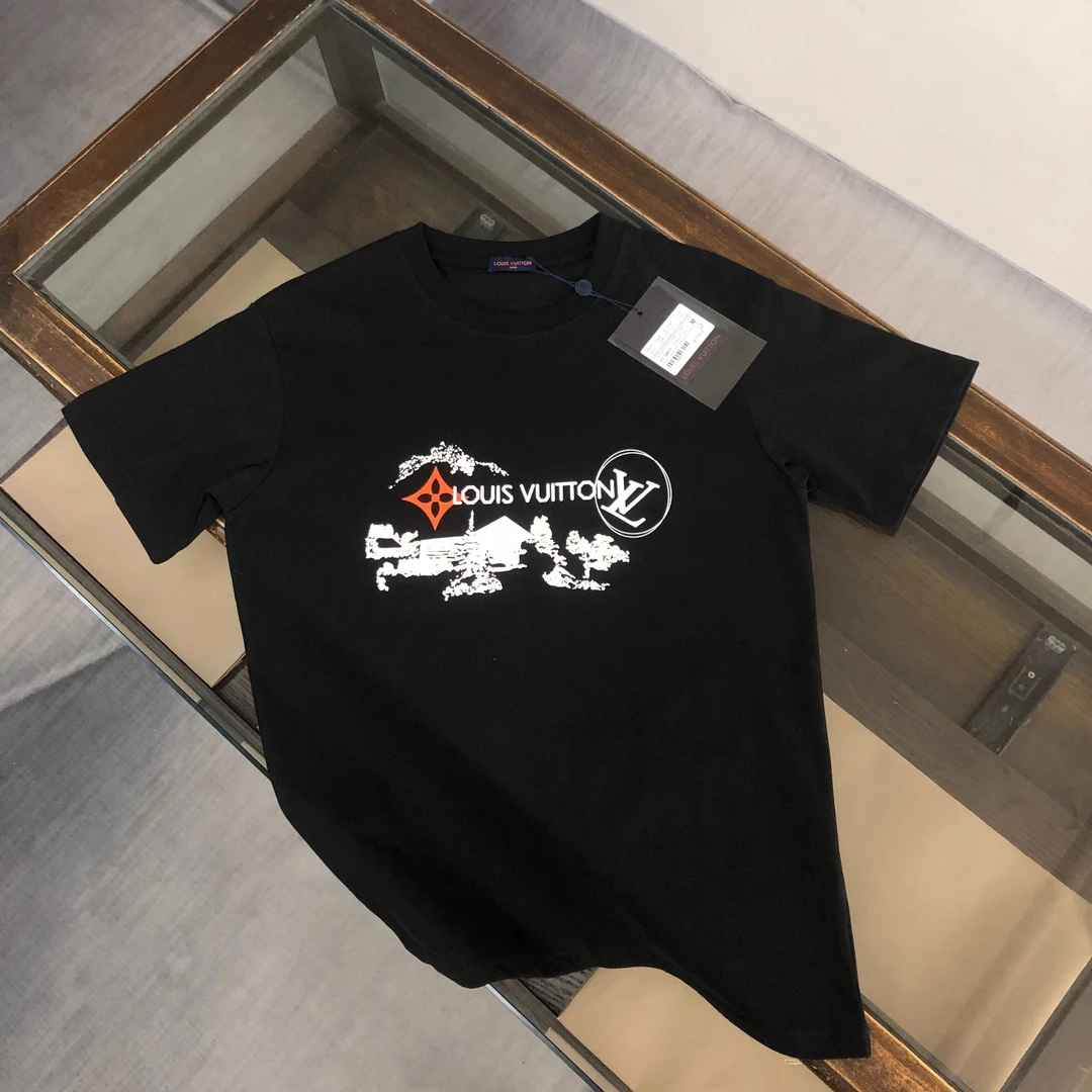 Louis Vuitton T-Shirt — 60759fbb