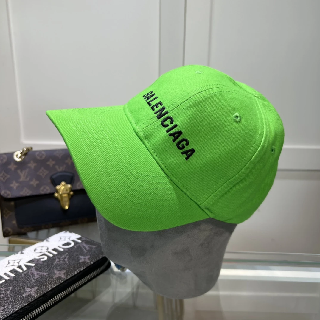 Balenciaga Hat — 28e2d1f5