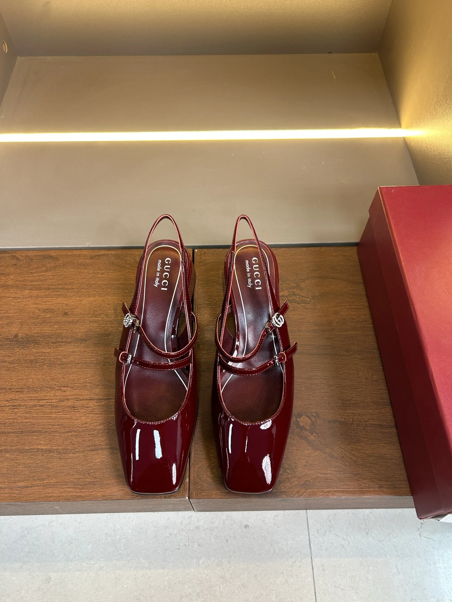 Gucci Shoes — 1a8ada46