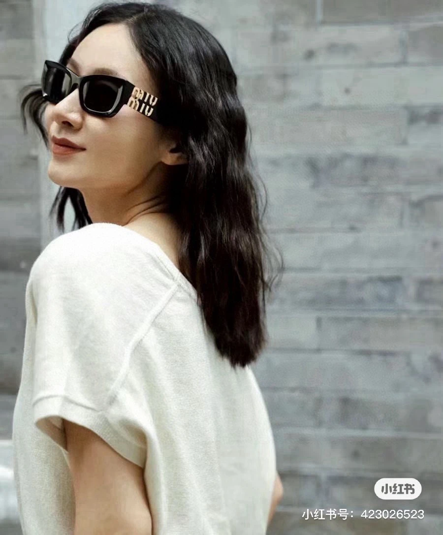 Miu Miu Eyewear — 30c2fef3