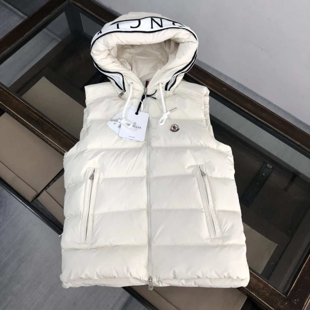 Moncler Knitwear — 91a85ae1