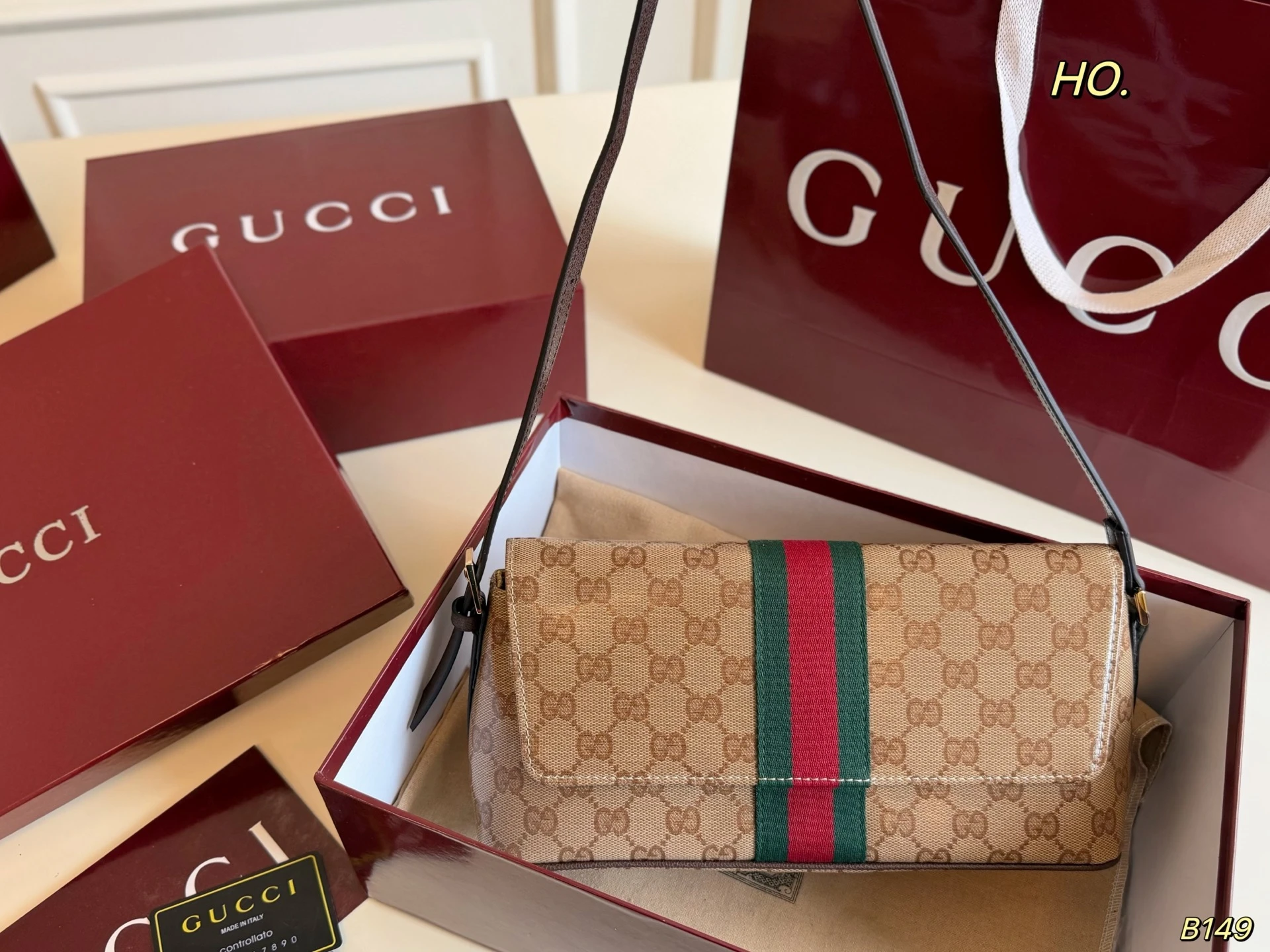 Gucci Bag — 342c6dff