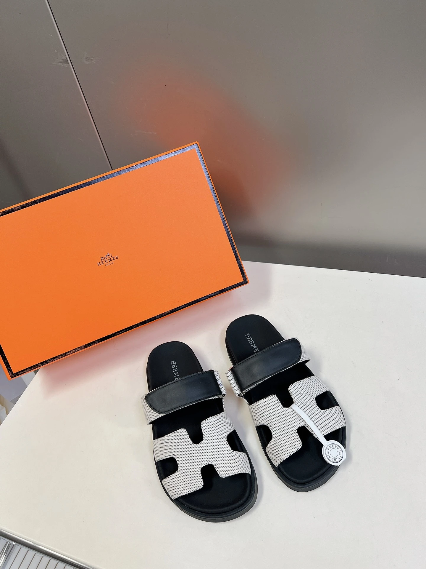 Hermès Slippers — 8b931be3