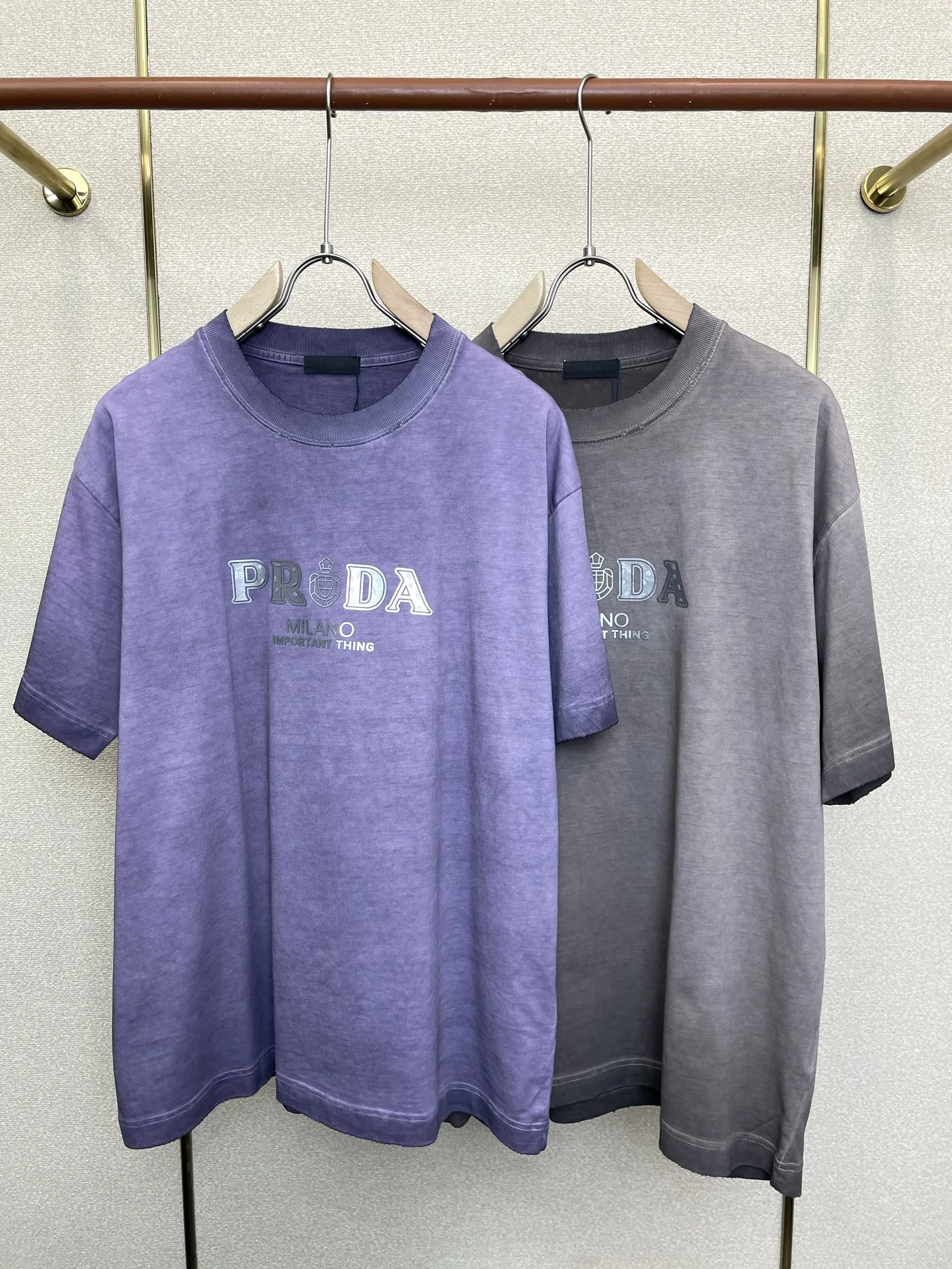 Prada T-Shirt — 1a6bc04a