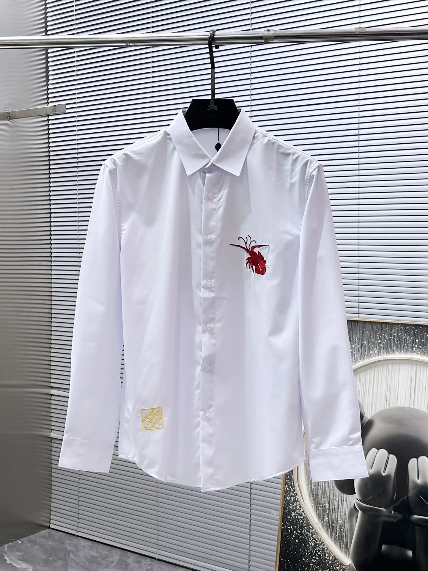 Louis Vuitton Shirts — c523e88d