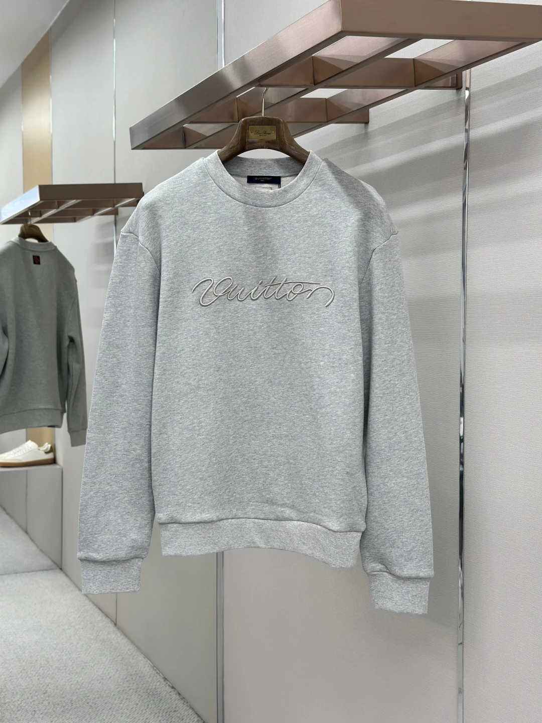 Louis Vuitton Sweatshirts — c070d7fb