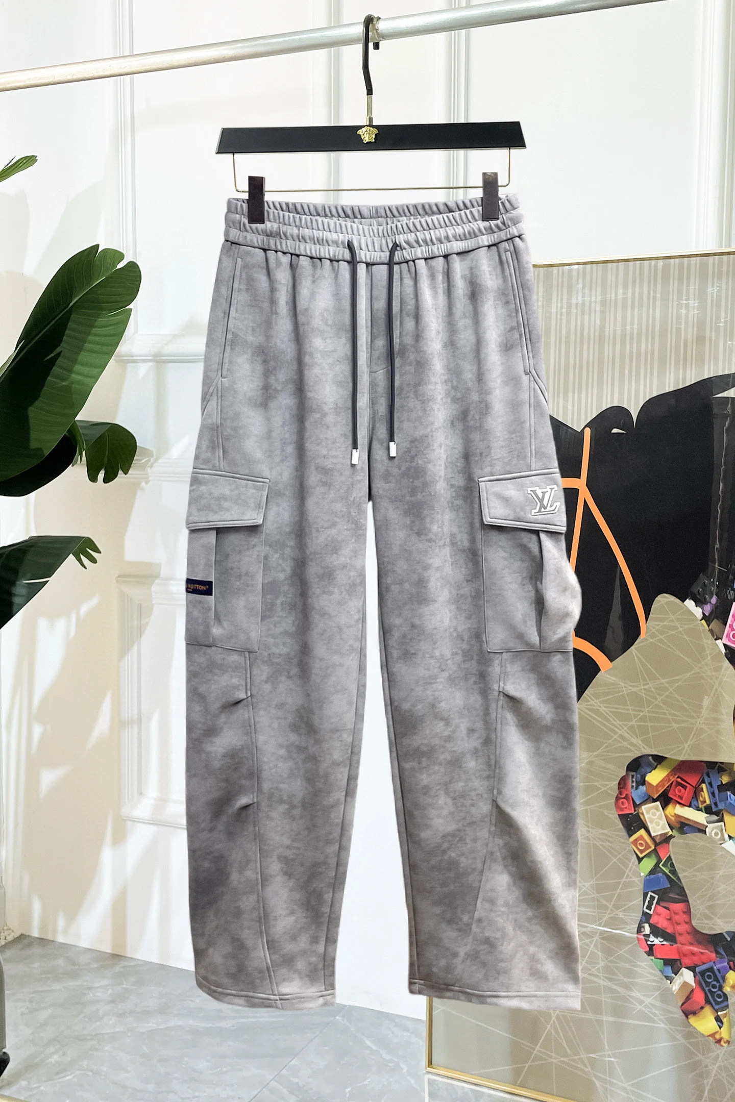 Louis Vuitton Trousers — e23cb7c4