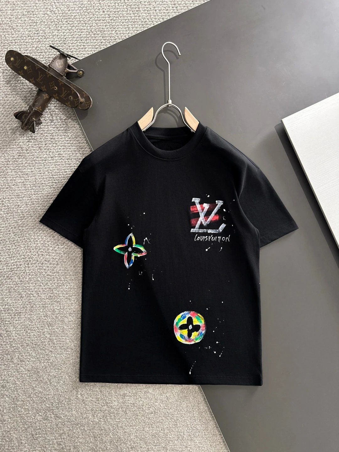 Louis Vuitton T-Shirt — 00d24907