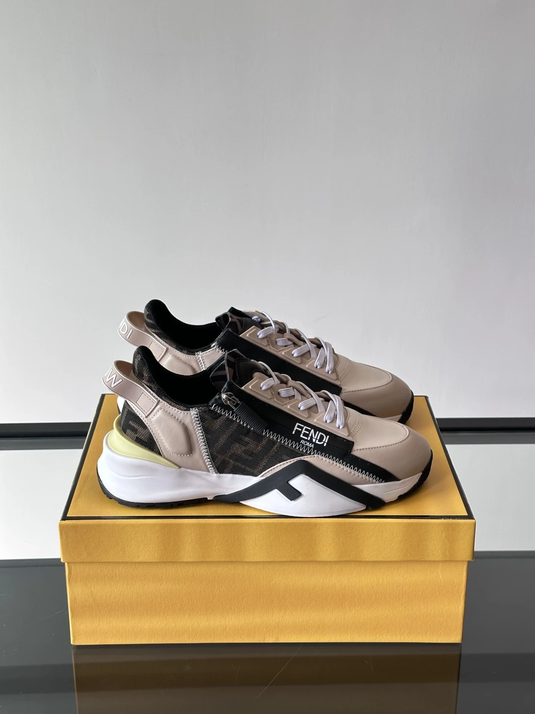 Fendi Sneakers — 4919e941