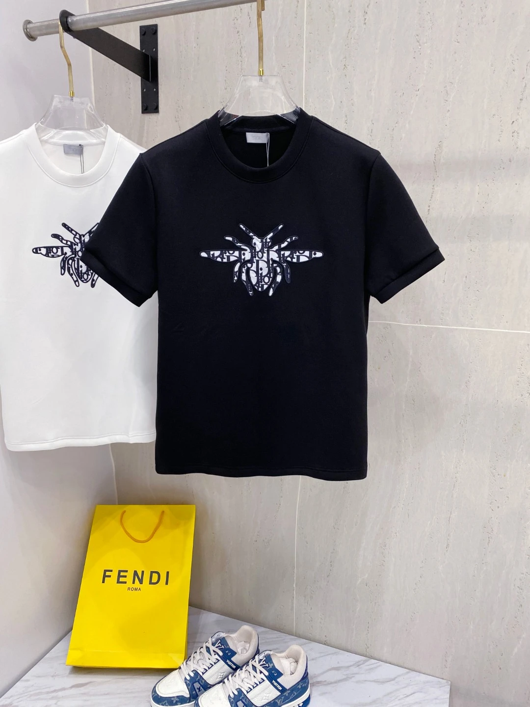 Dior T-Shirt — a007c9c9