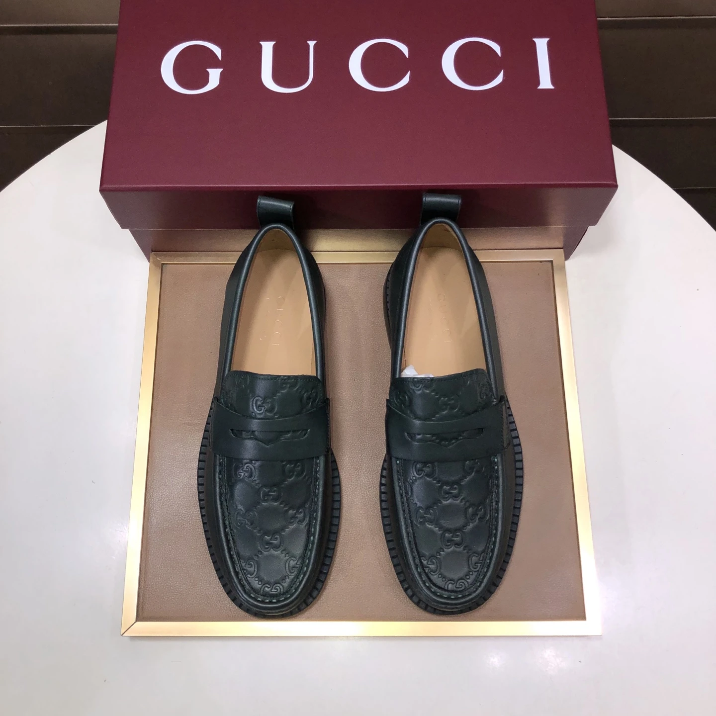 Gucci Dress Shoes — 38a2a5db