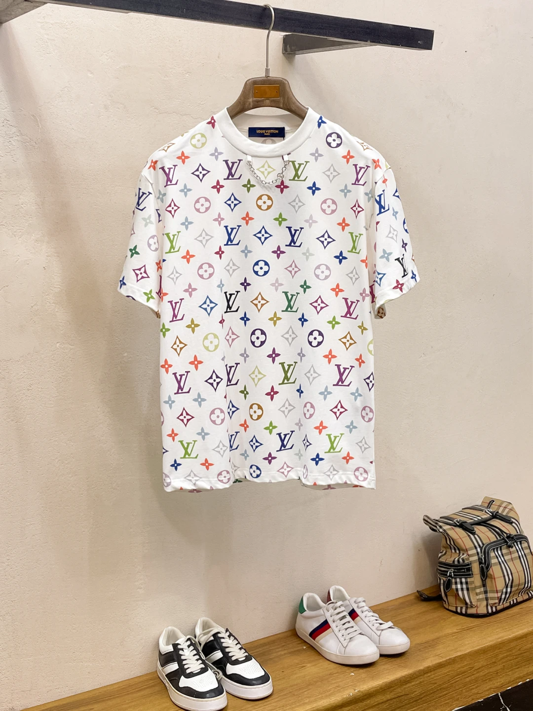 Louis Vuitton T-Shirt — 7e0578c7