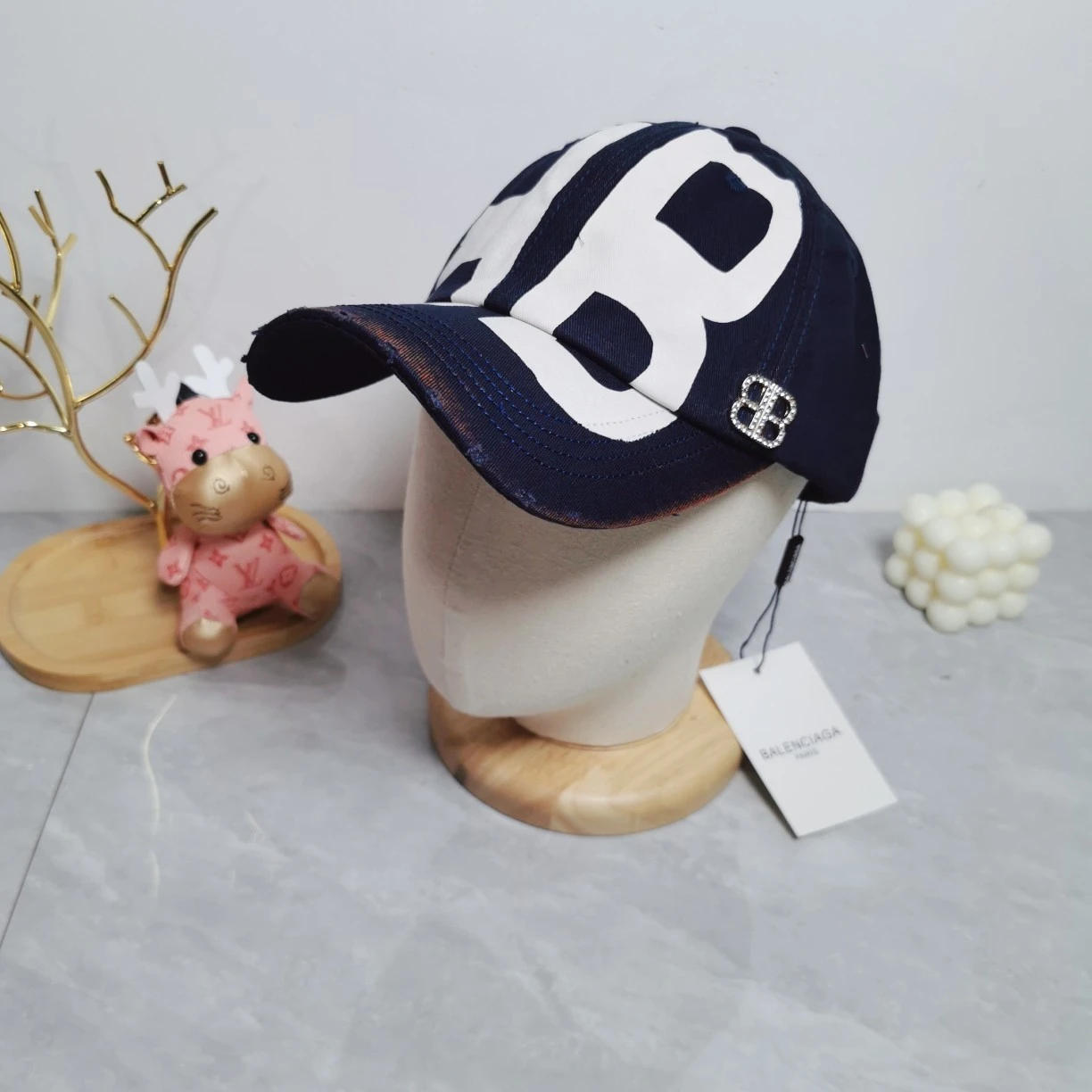 Balenciaga Hat — 27ca9ed8