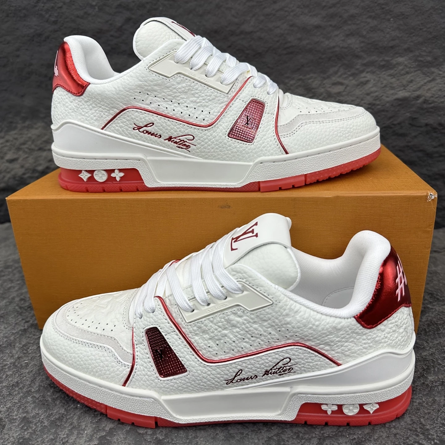 Louis Vuitton Sneakers — 5bea937a