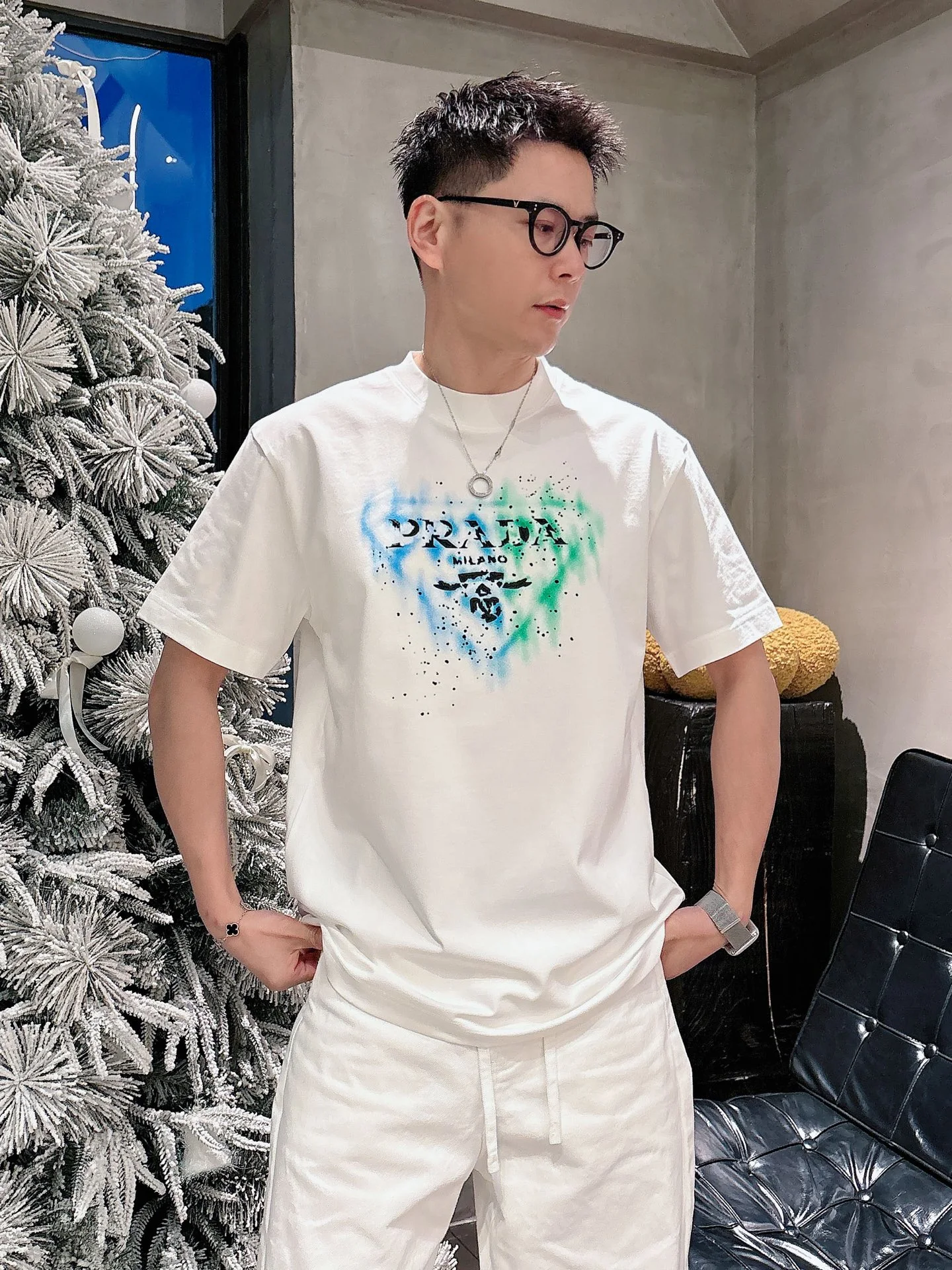 Prada T-Shirt — 2f40c6e0