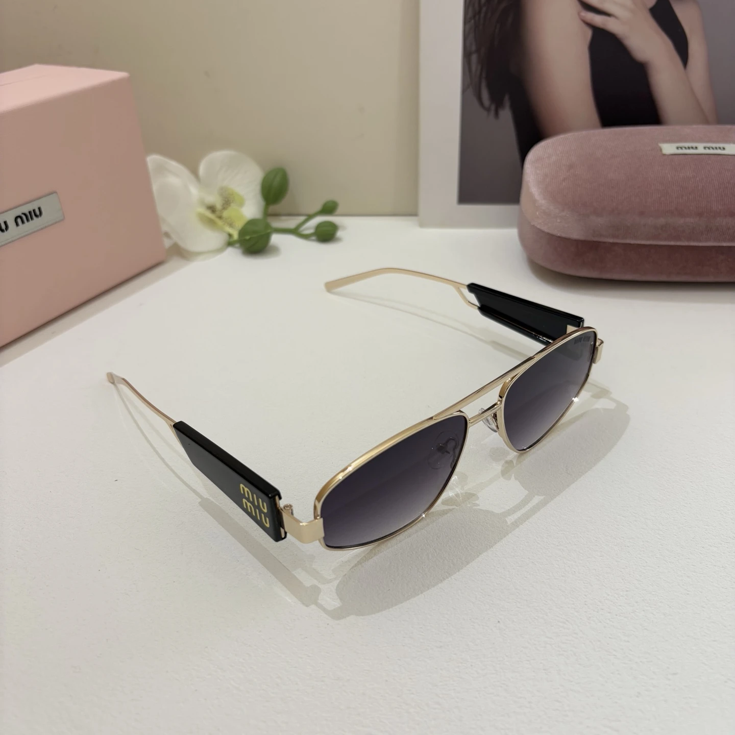 Miu Miu Eyewear — 02ae486f