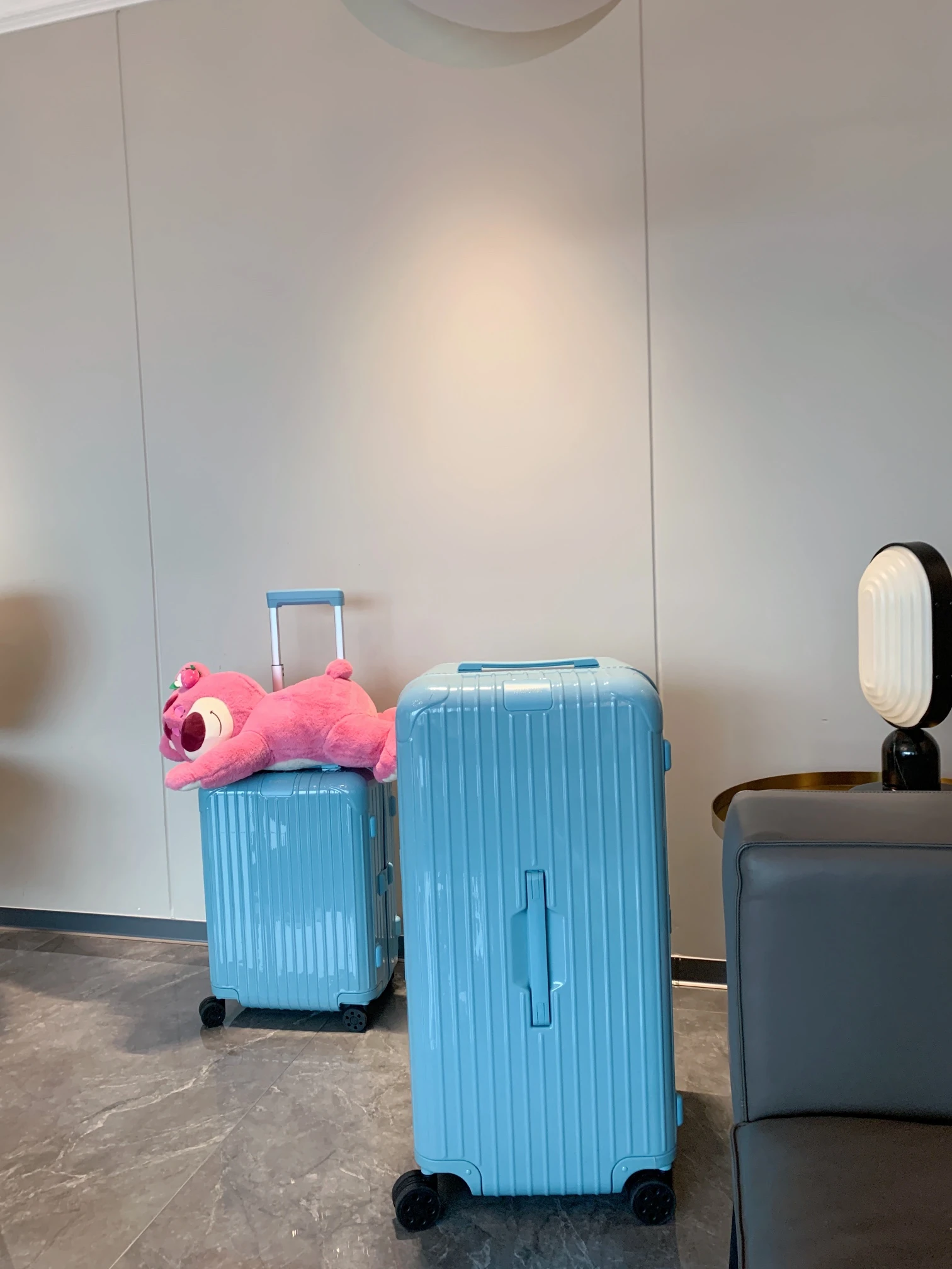 Luggage — 6eaee684