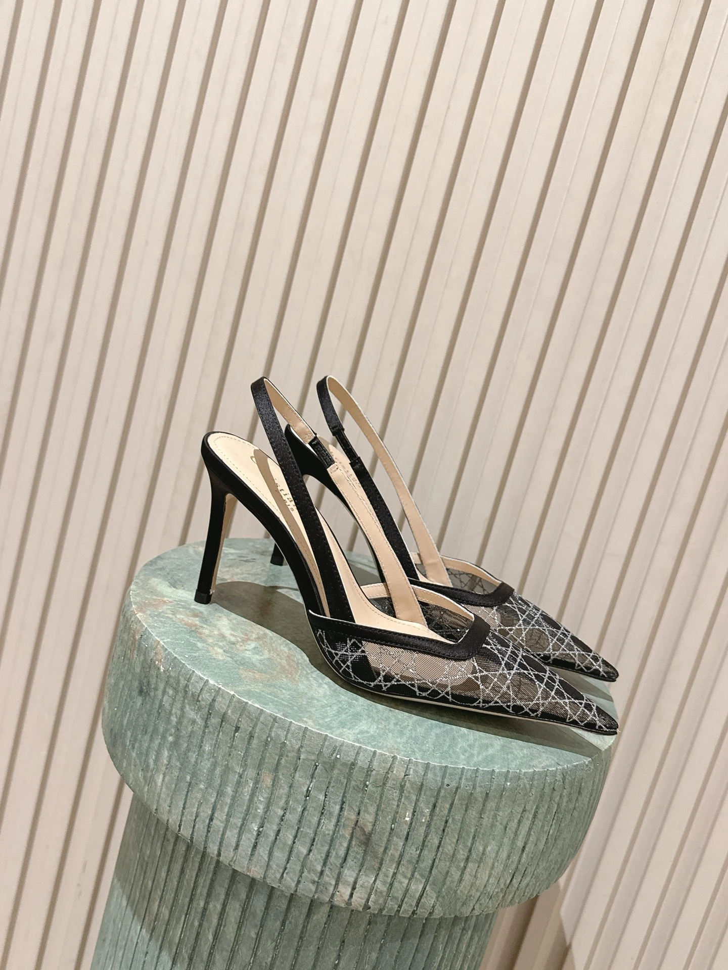 Dior Sandals — 4063ed94
