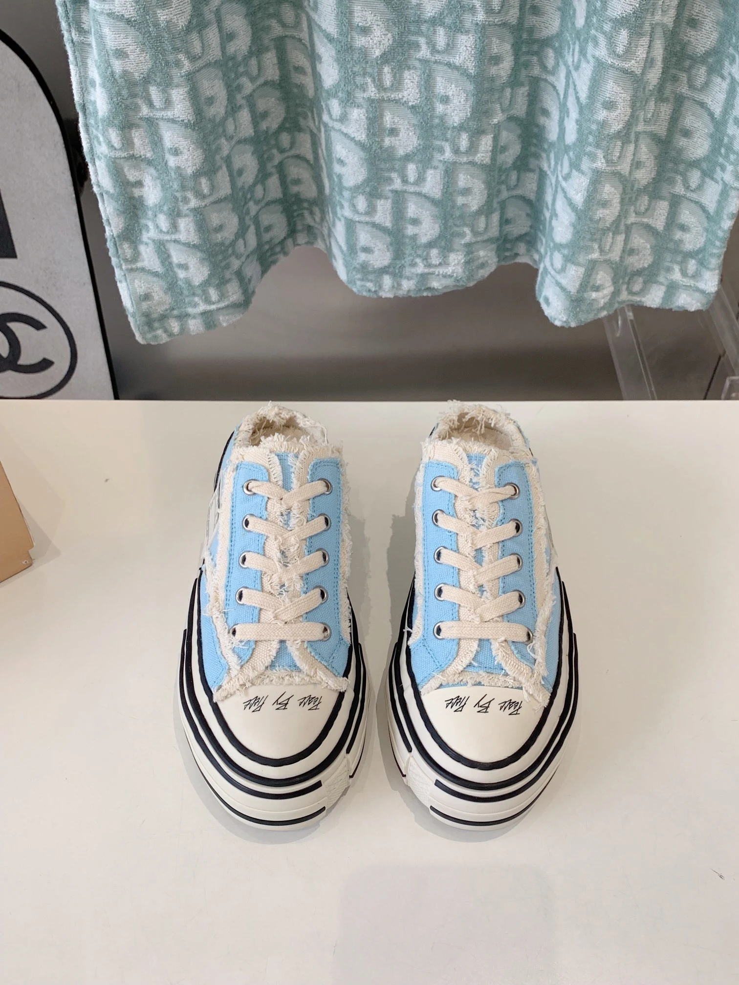 XVESSEL Sneakers — 617c3cf8