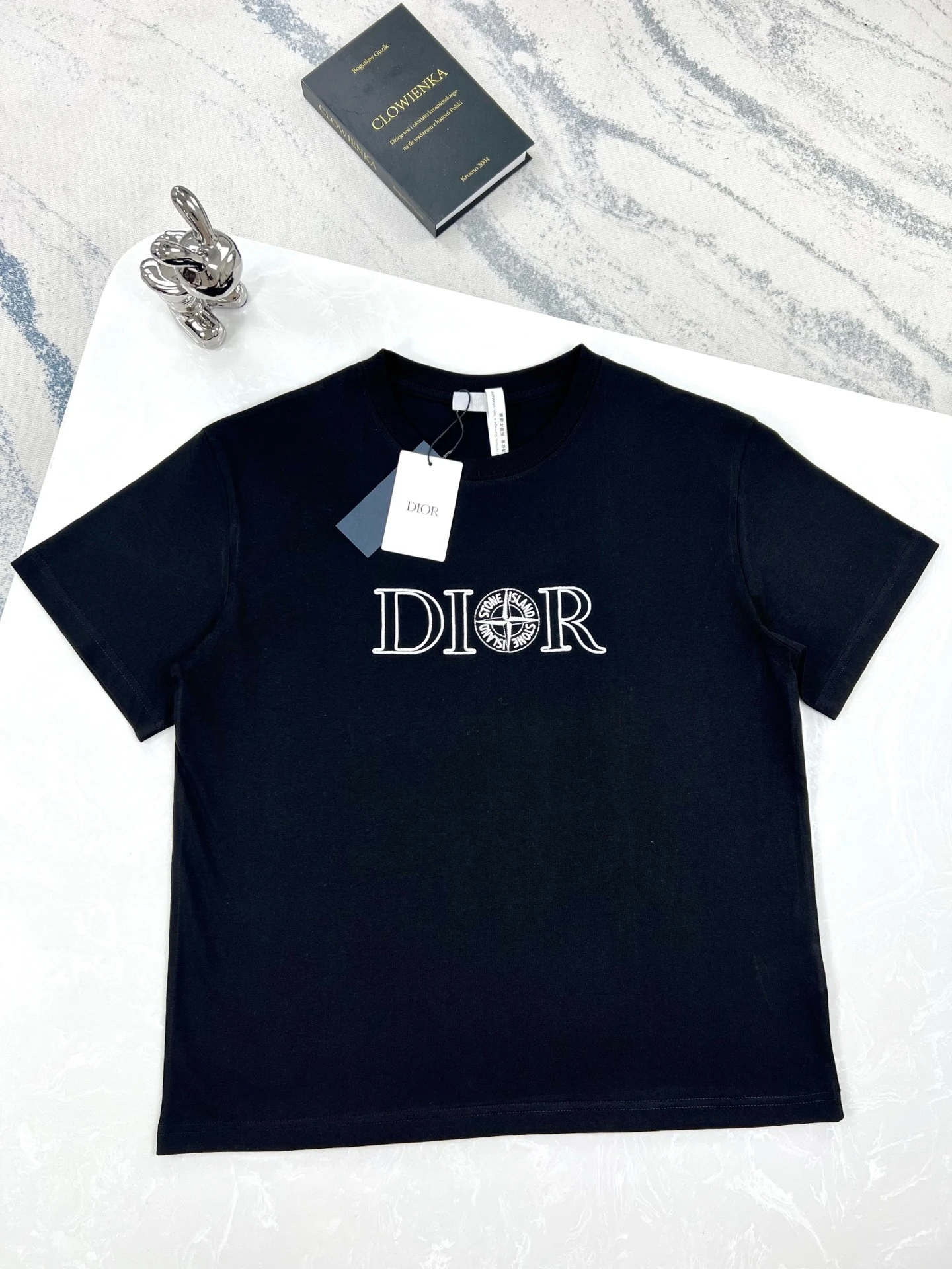 Dior T-Shirt — 46e2b3fe