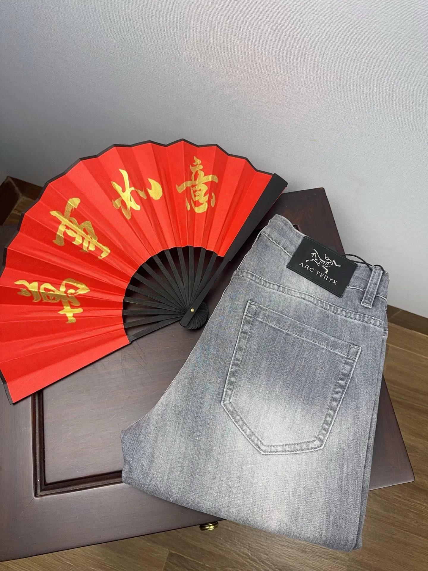 Jeans — 67ea3503