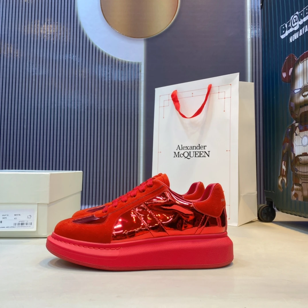 Alexander McQueen Sneakers — b57b02e7