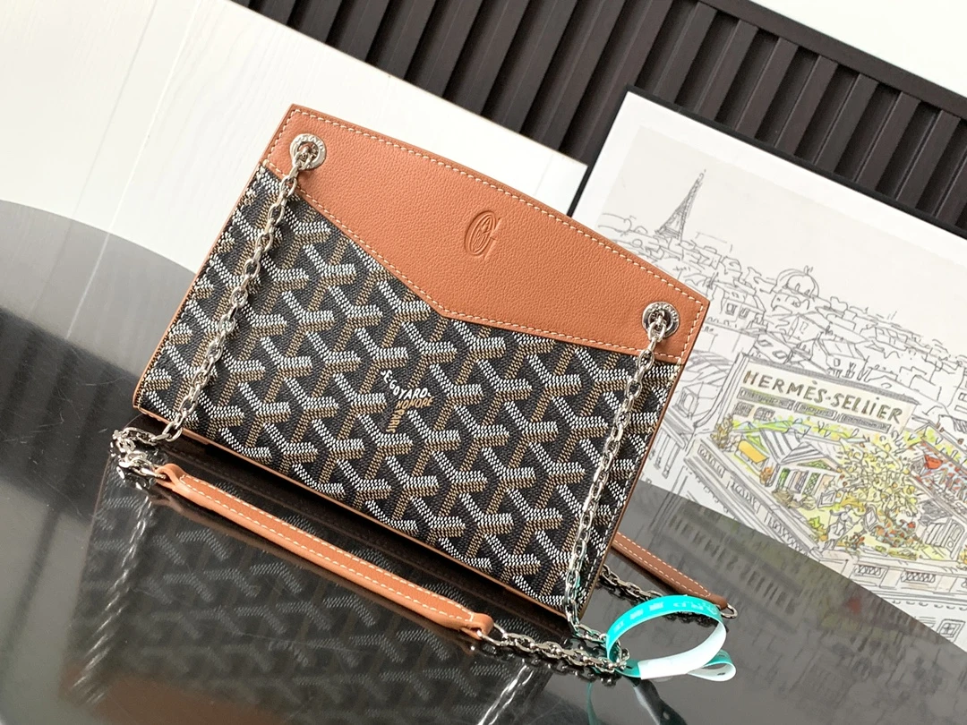 Goyard Bag — c1817479