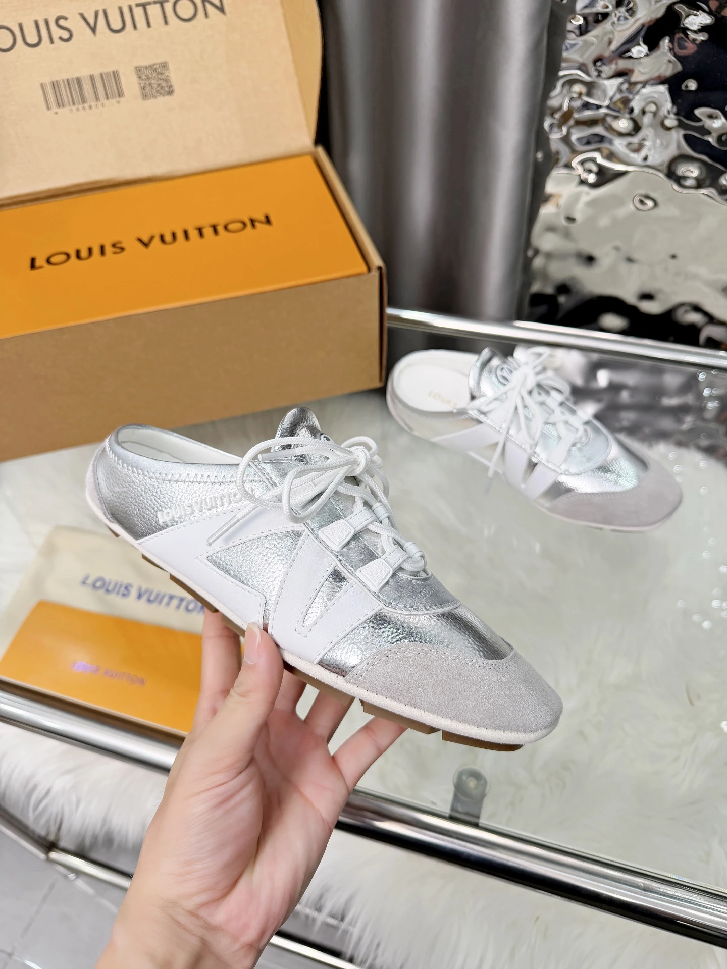 Louis Vuitton Sneakers — 672936d6