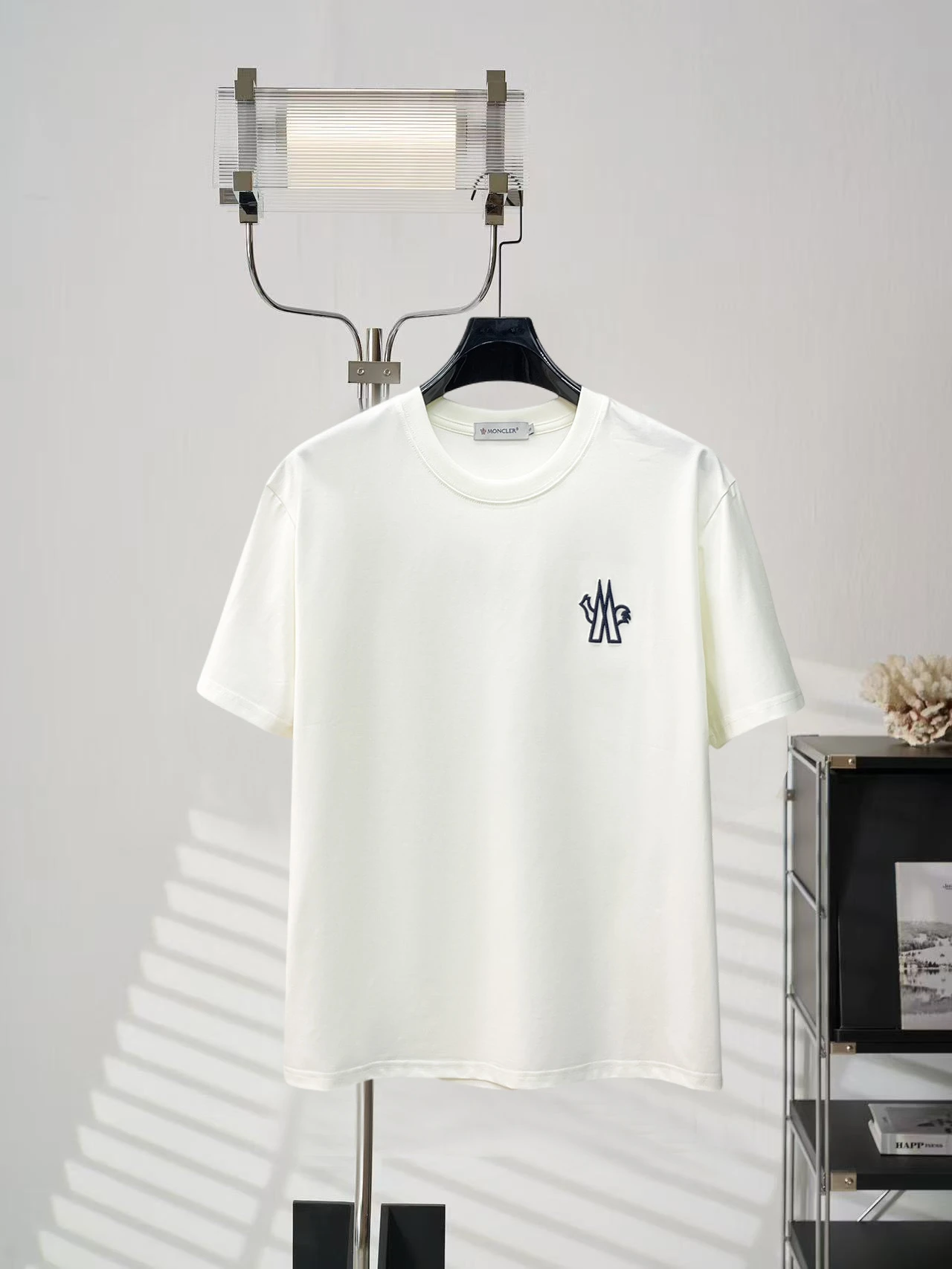 Moncler T-Shirt — 3d344772