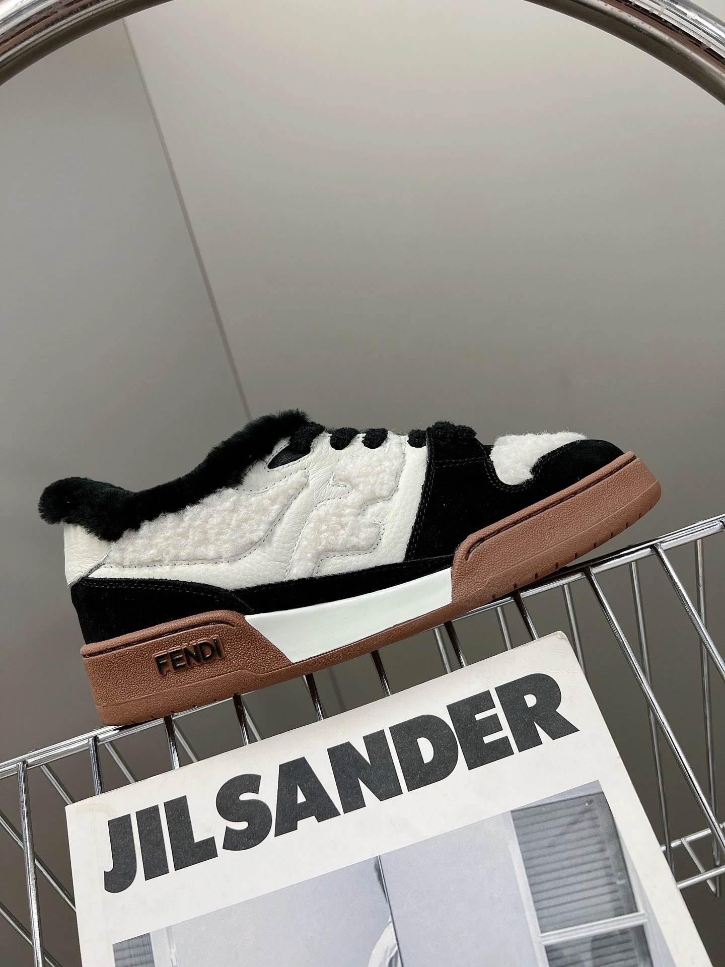 Fendi Sneakers — 38a416c6