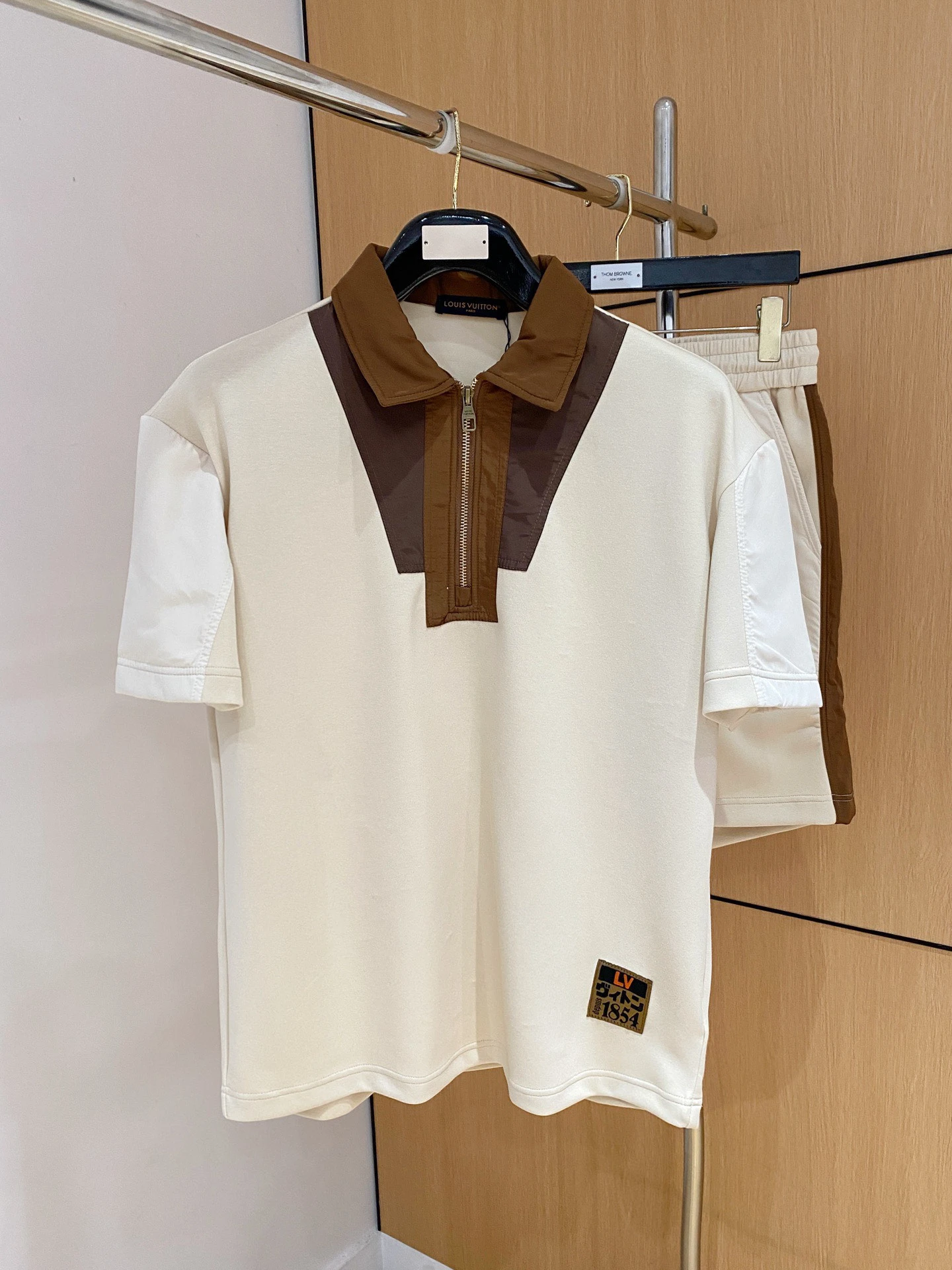 Louis Vuitton T-Shirt — f75ba672