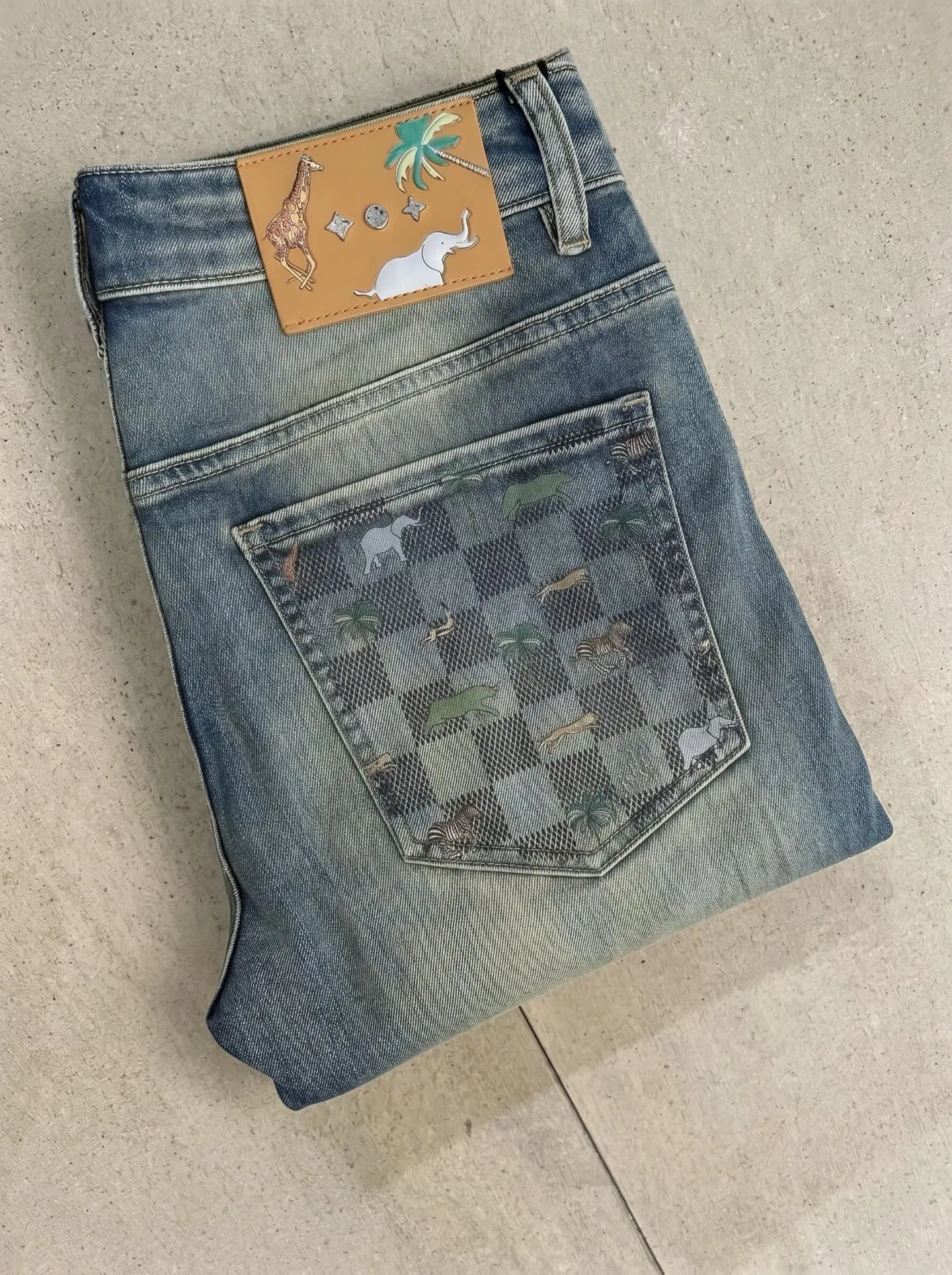 Louis Vuitton Jeans — 10ae2d73