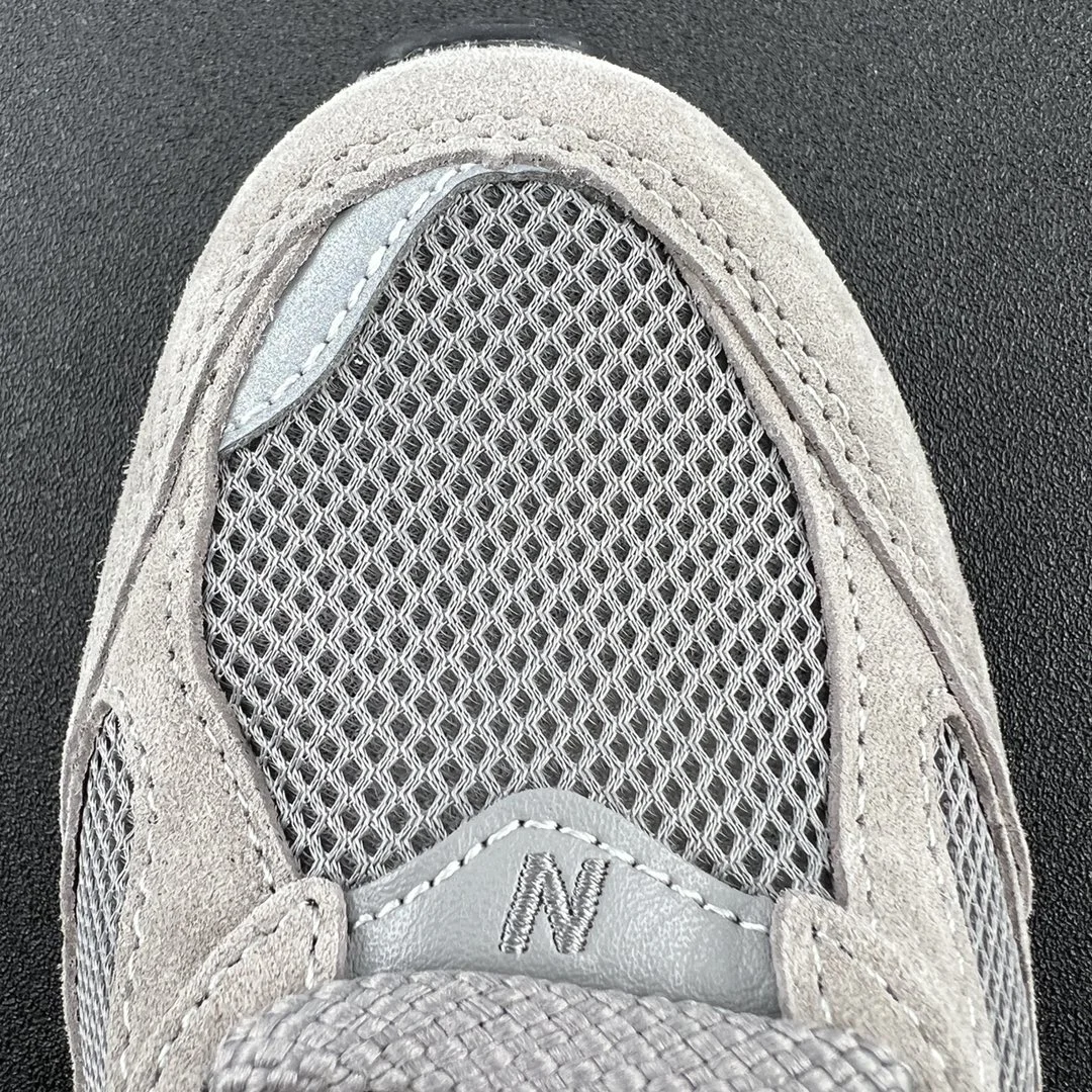 New Balance Shoes — d66e1b1c