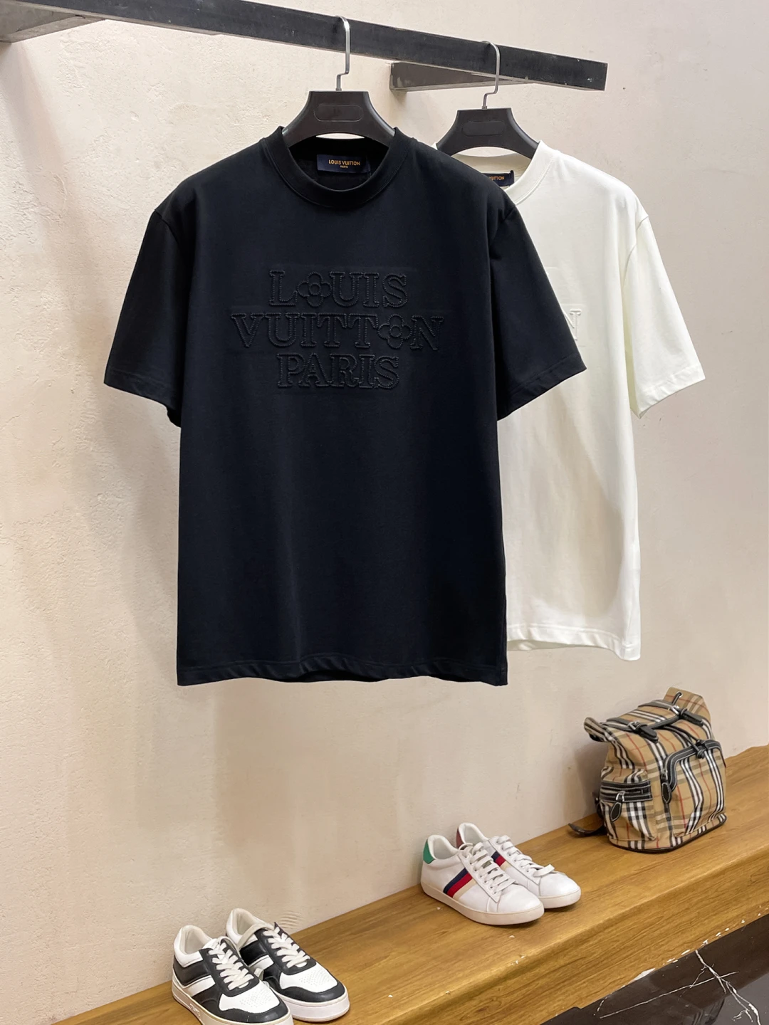 Louis Vuitton T-Shirt — 571cd5d1