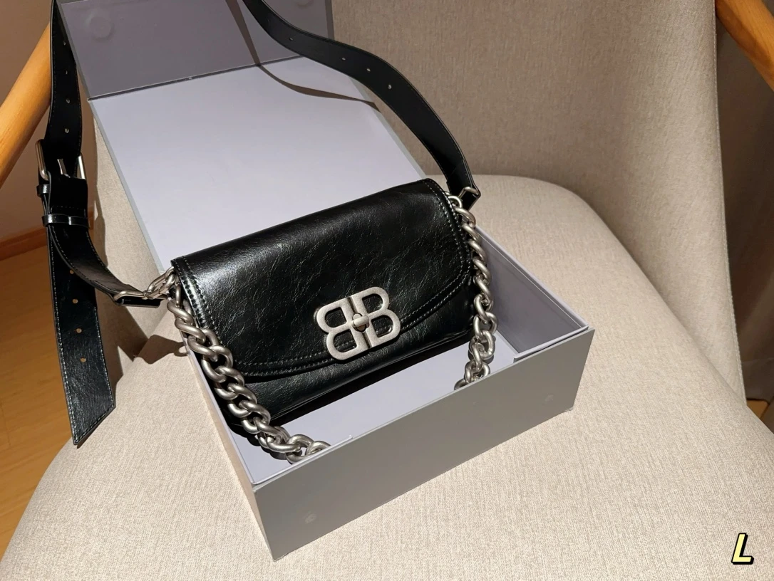 Balenciaga Bag — 4b0cfc5f