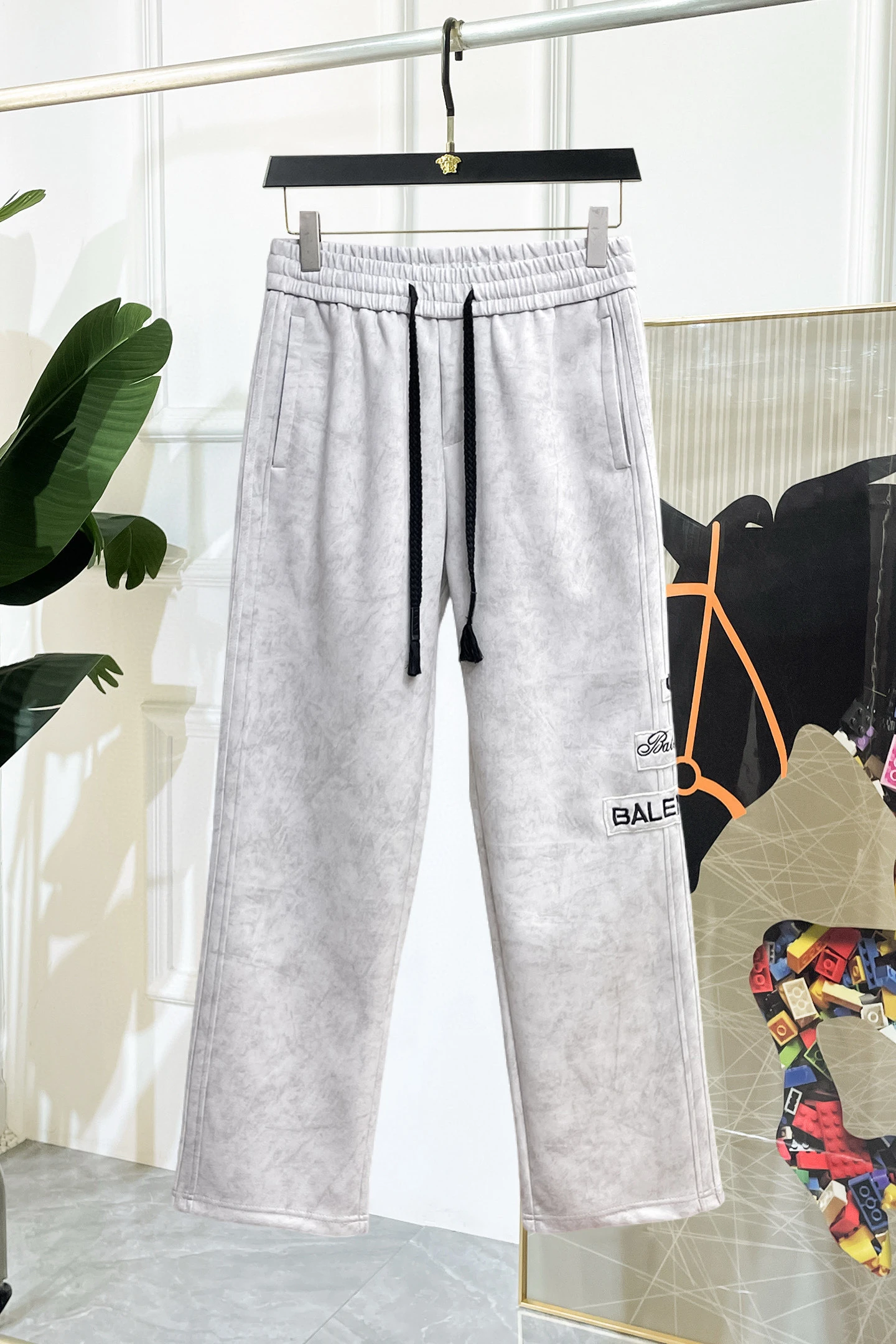 Balenciaga Trousers — 854f4604
