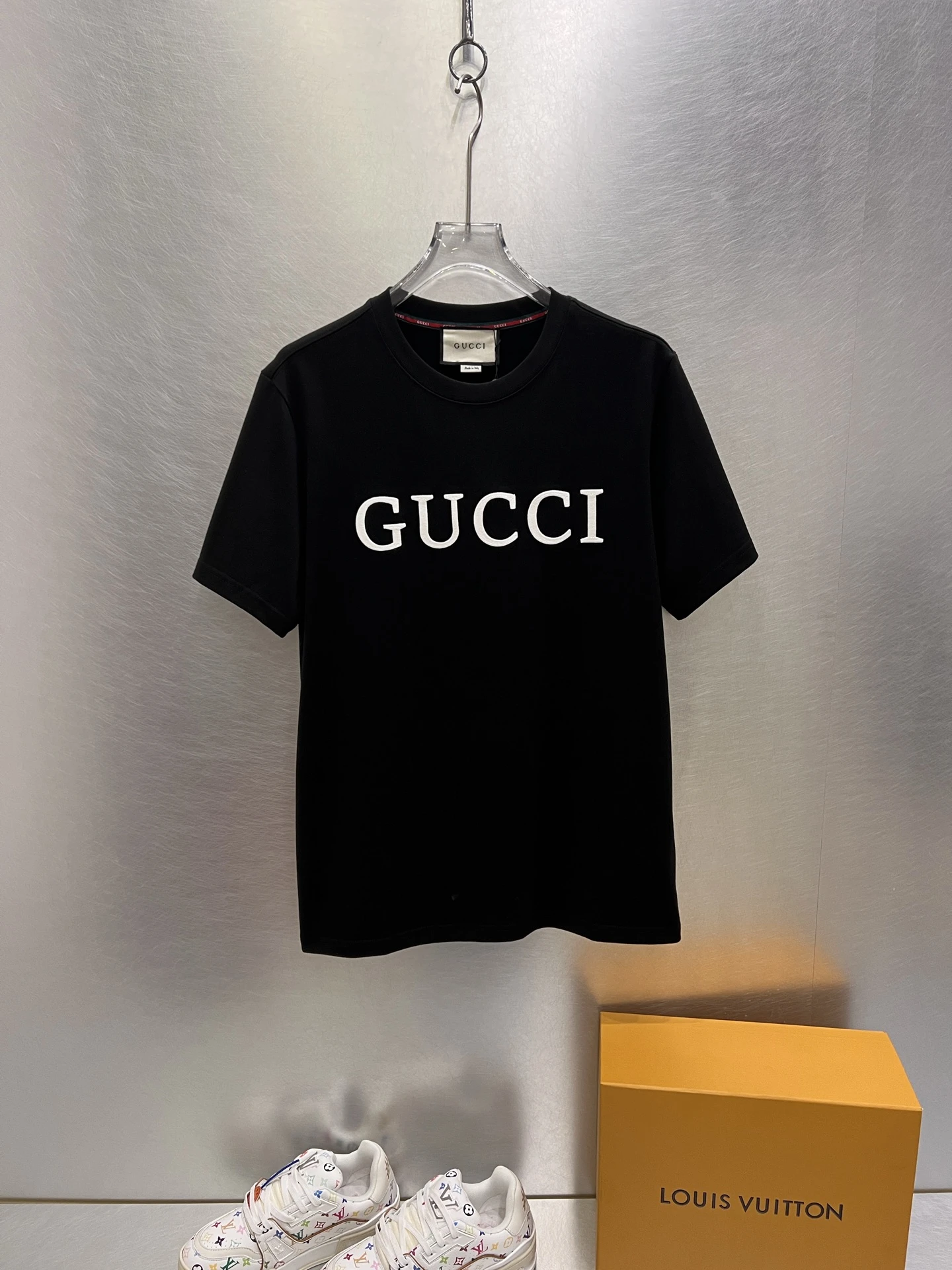 Gucci T-Shirt — 43a4d1bb
