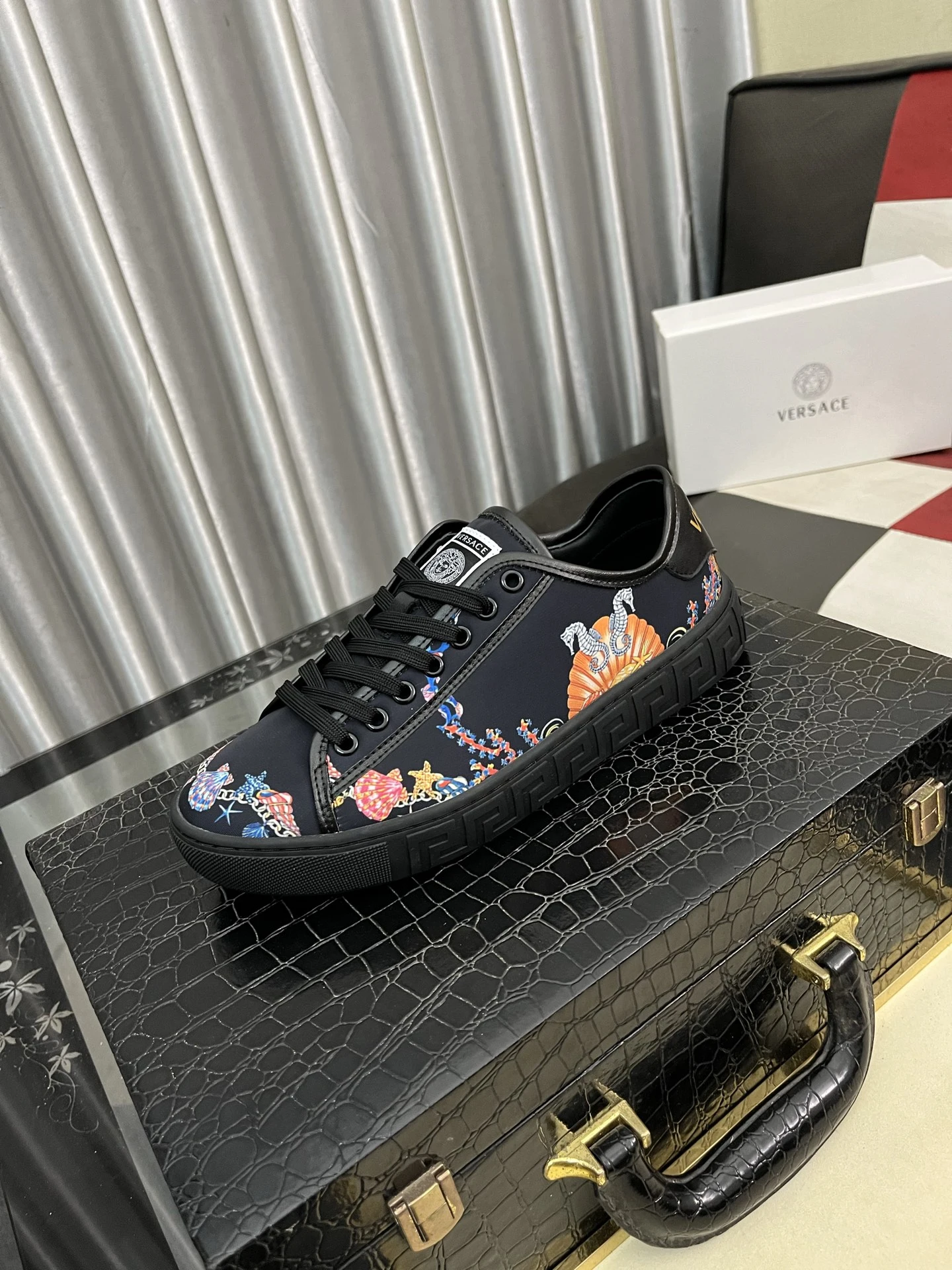 Versace Dress Shoes — 07261e9d