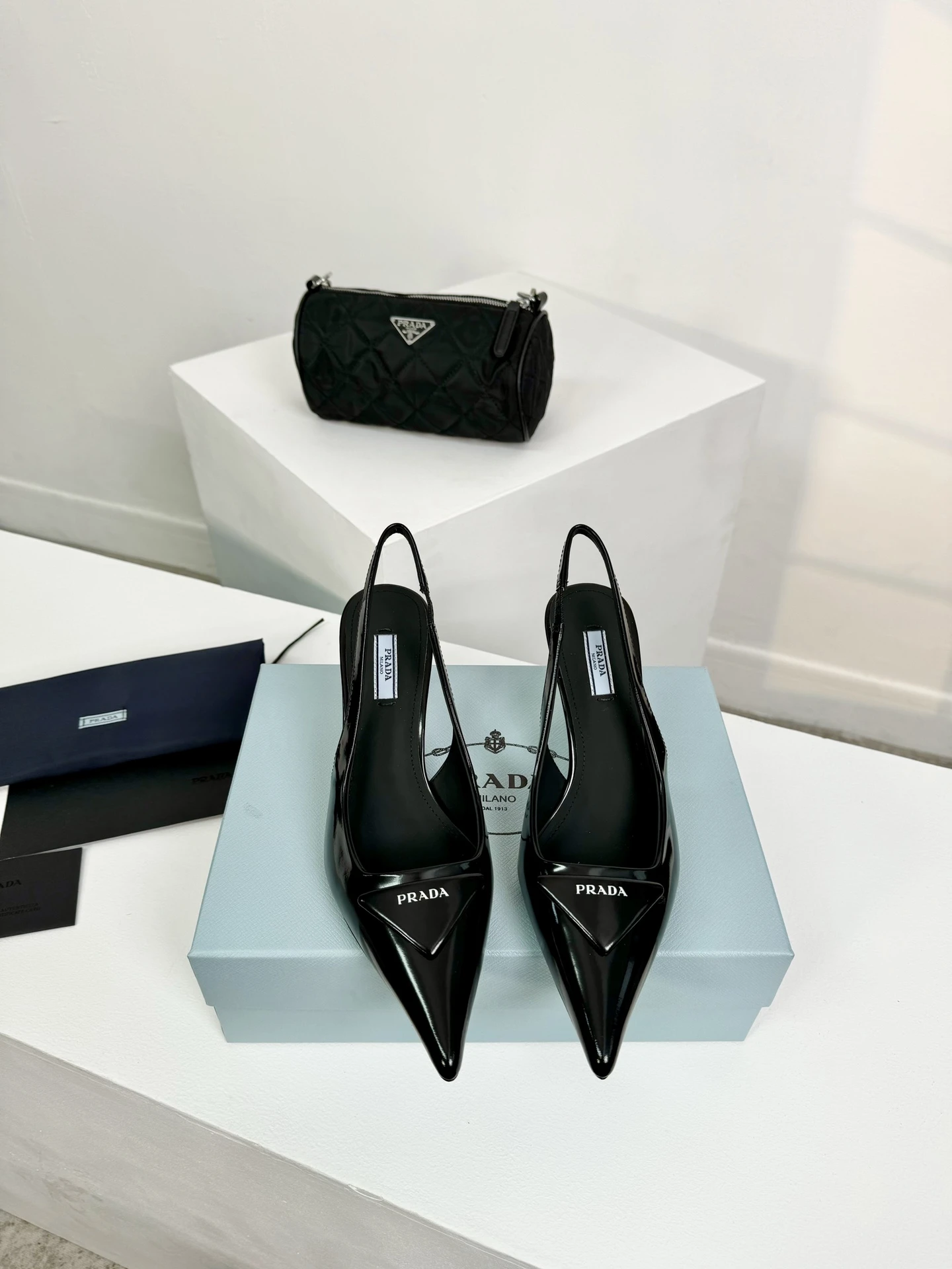 Prada Sandals — e0f3c5a7