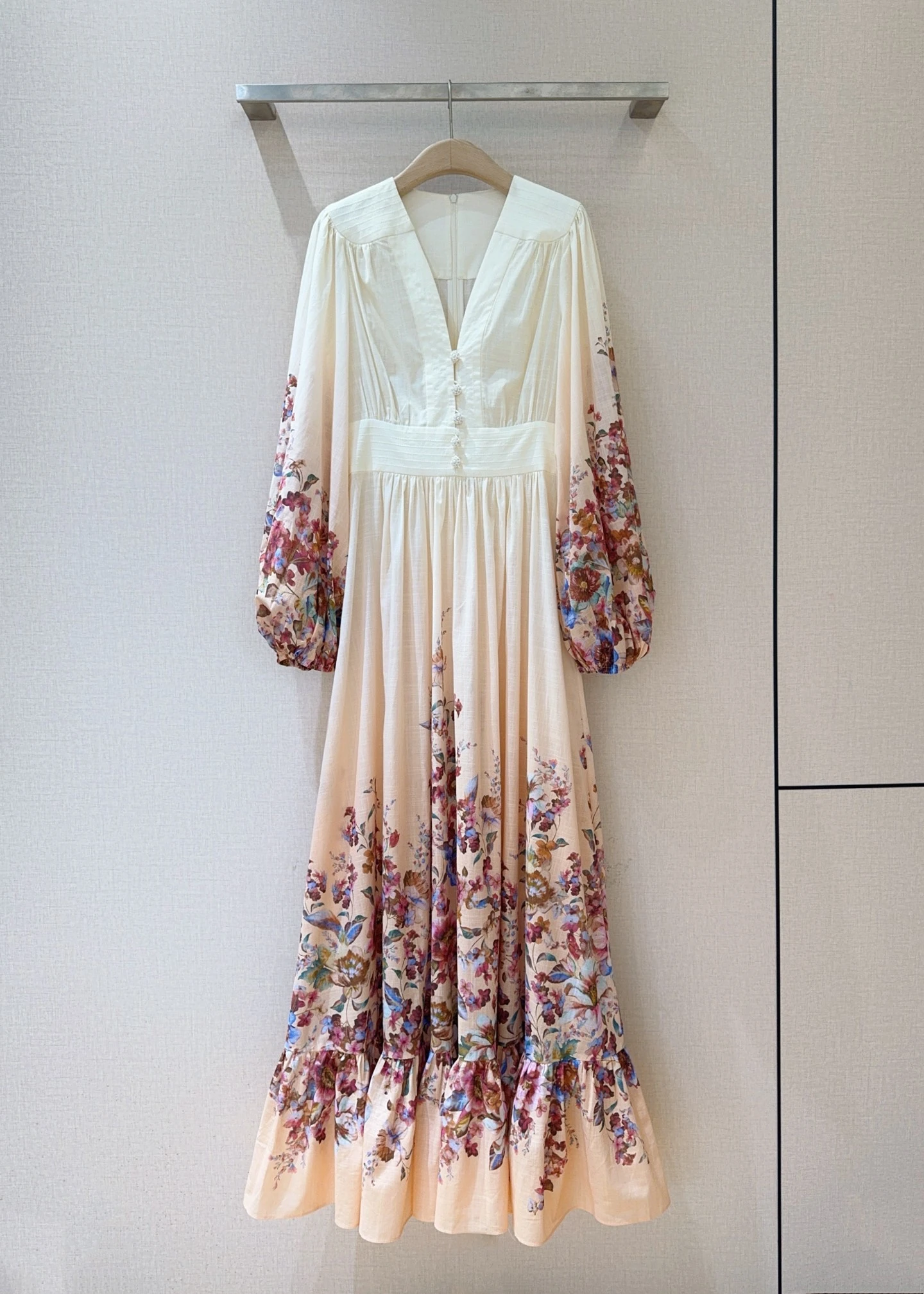 Dresses — 0fc811d0