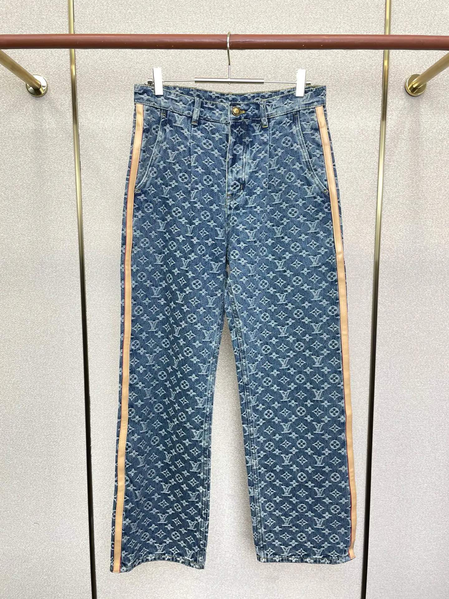Louis Vuitton Jeans — e77cca29