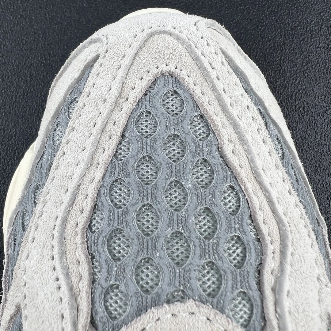 New Balance Shoes — f7820059