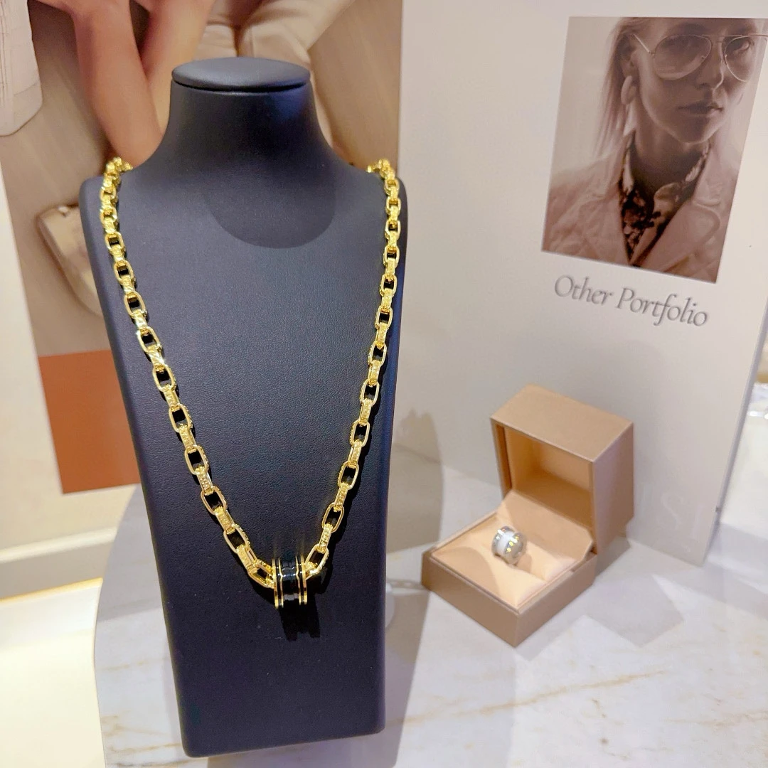 Bvlgari Jewellery — e227bd6a