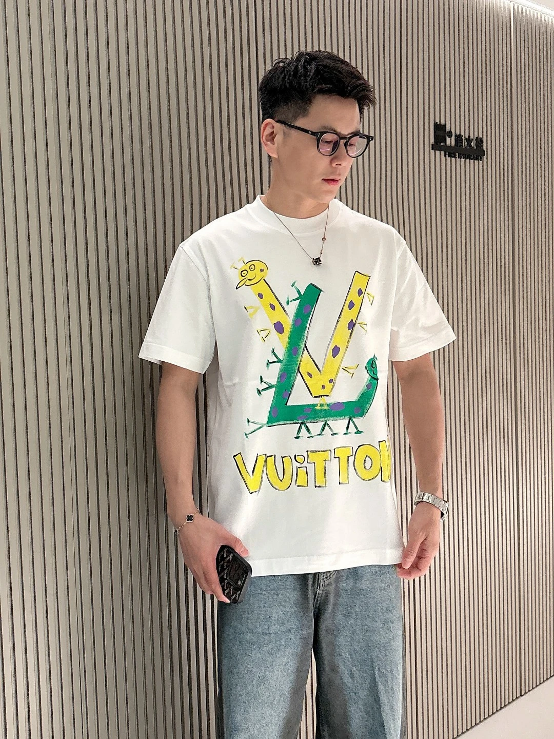 Louis Vuitton T-Shirt — acaadacd