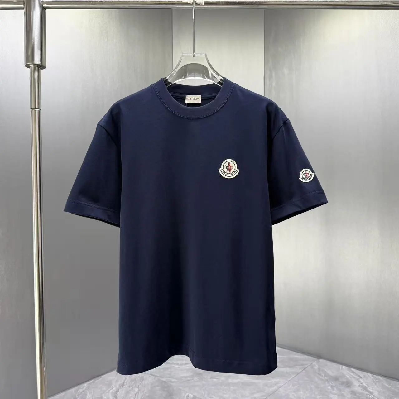 Moncler T-Shirt — 96f6d2b1